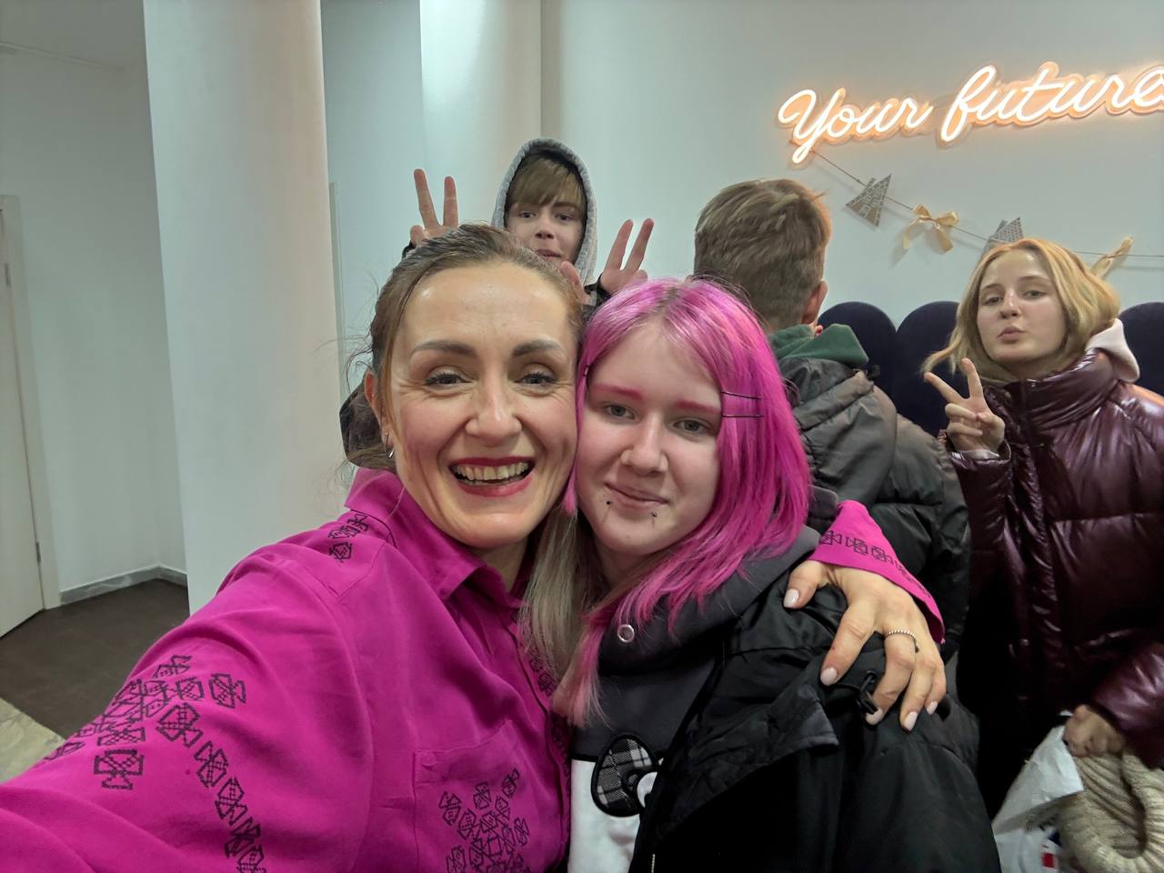Шкільне життя Happy Learning